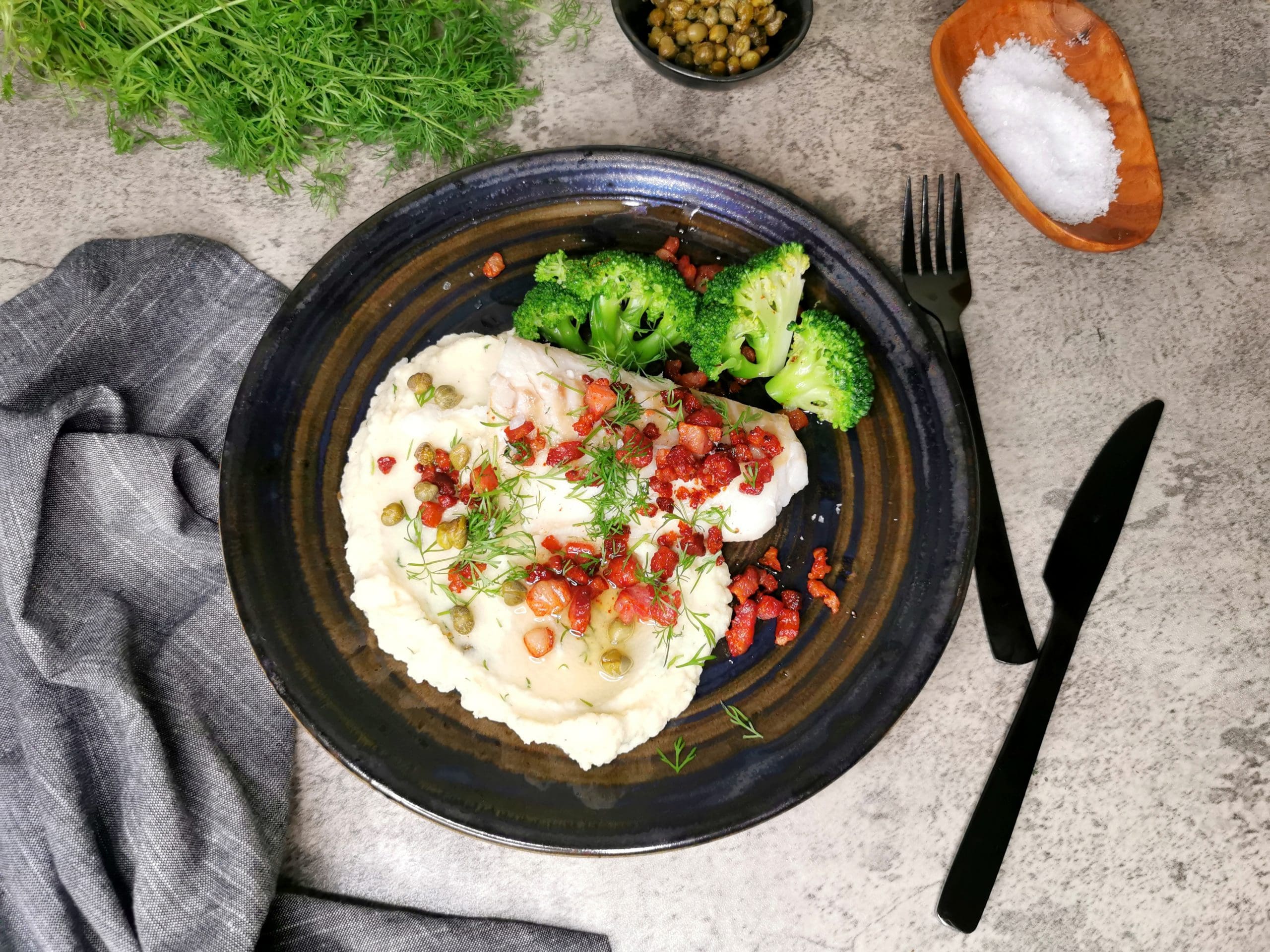 Torsk med bacon og sellerirotpuré