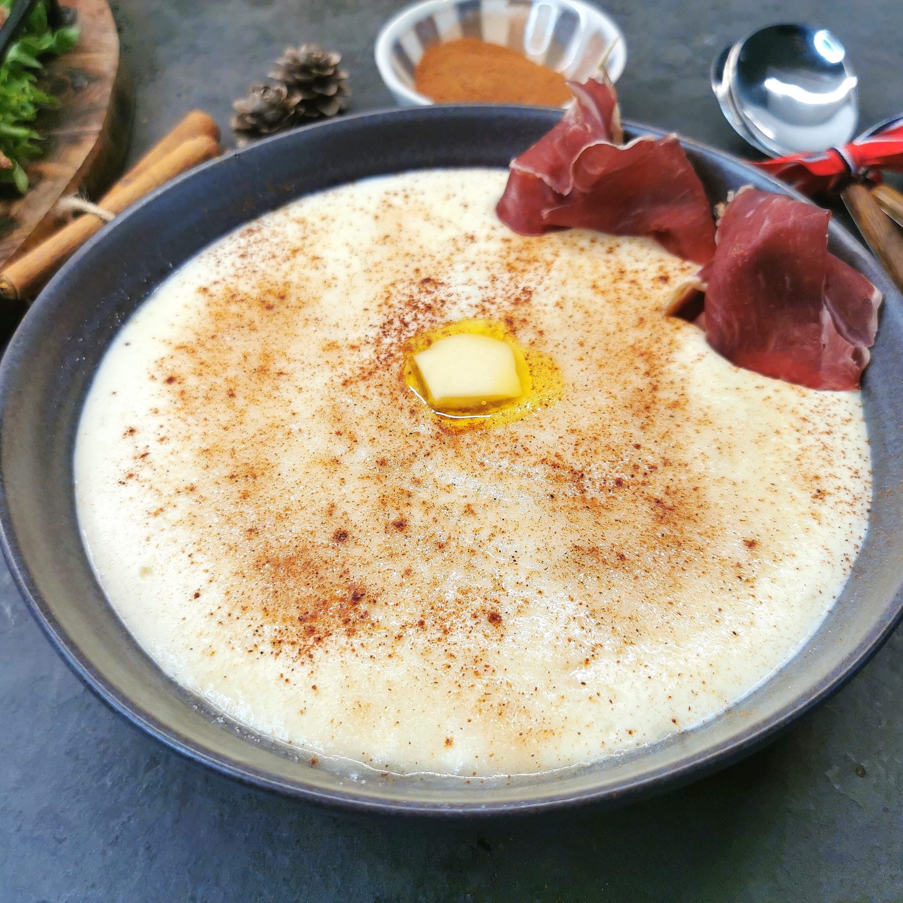 Lavkarbo rømmegrøt