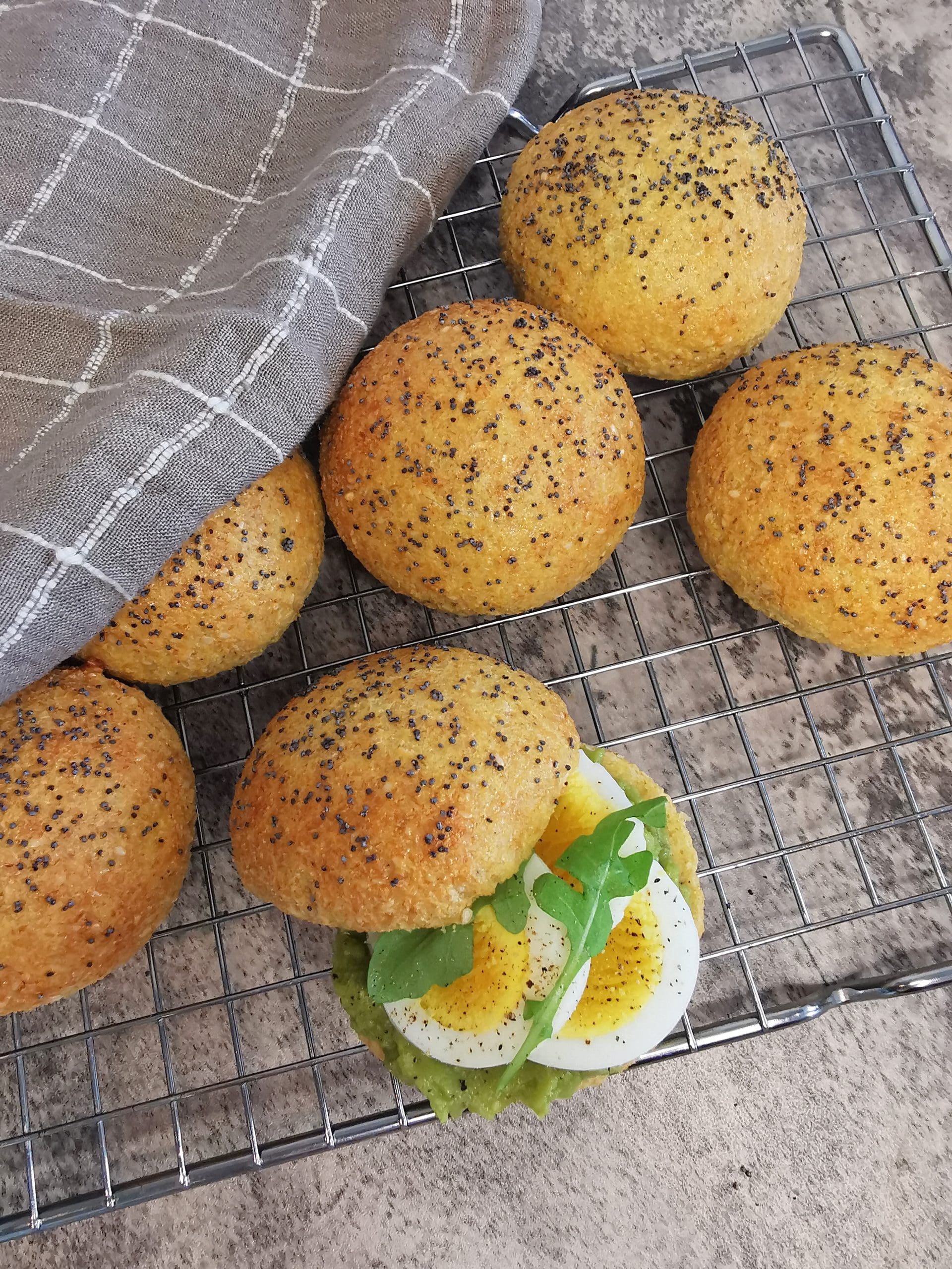 Lavkarbo proteinrundstykker