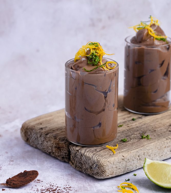 Lavkarbo sjokoladepudding med avokado. Foto: Aina Sjo.