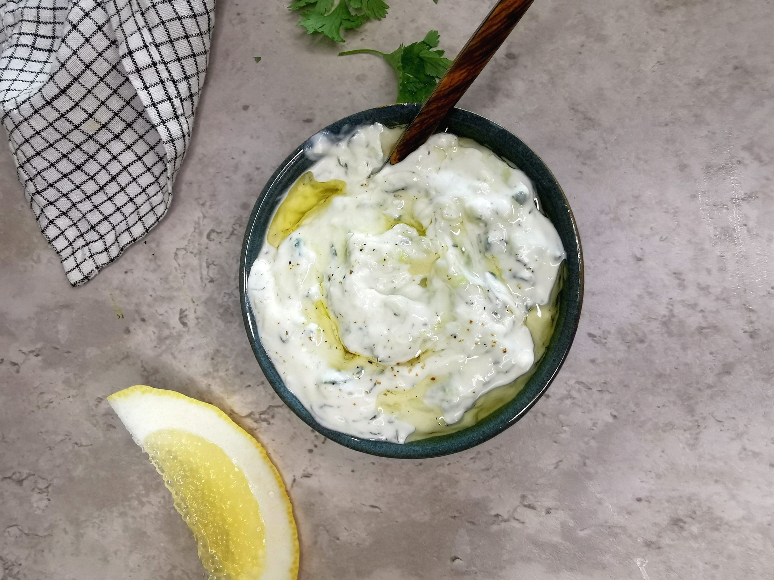Lavkarbo tzatziki