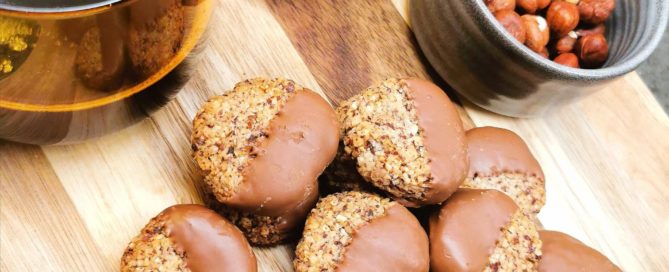 Lavkarbo hasselnøtt kjeks