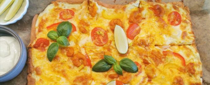 Keto pizza med karrimarinerte reker