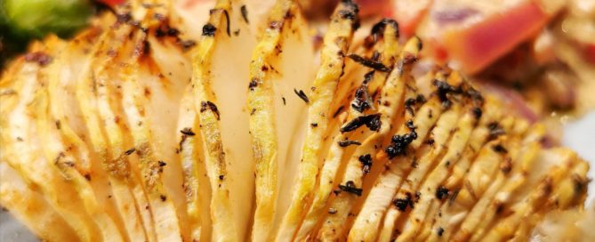 Lavkarbo hasselback sellerirot