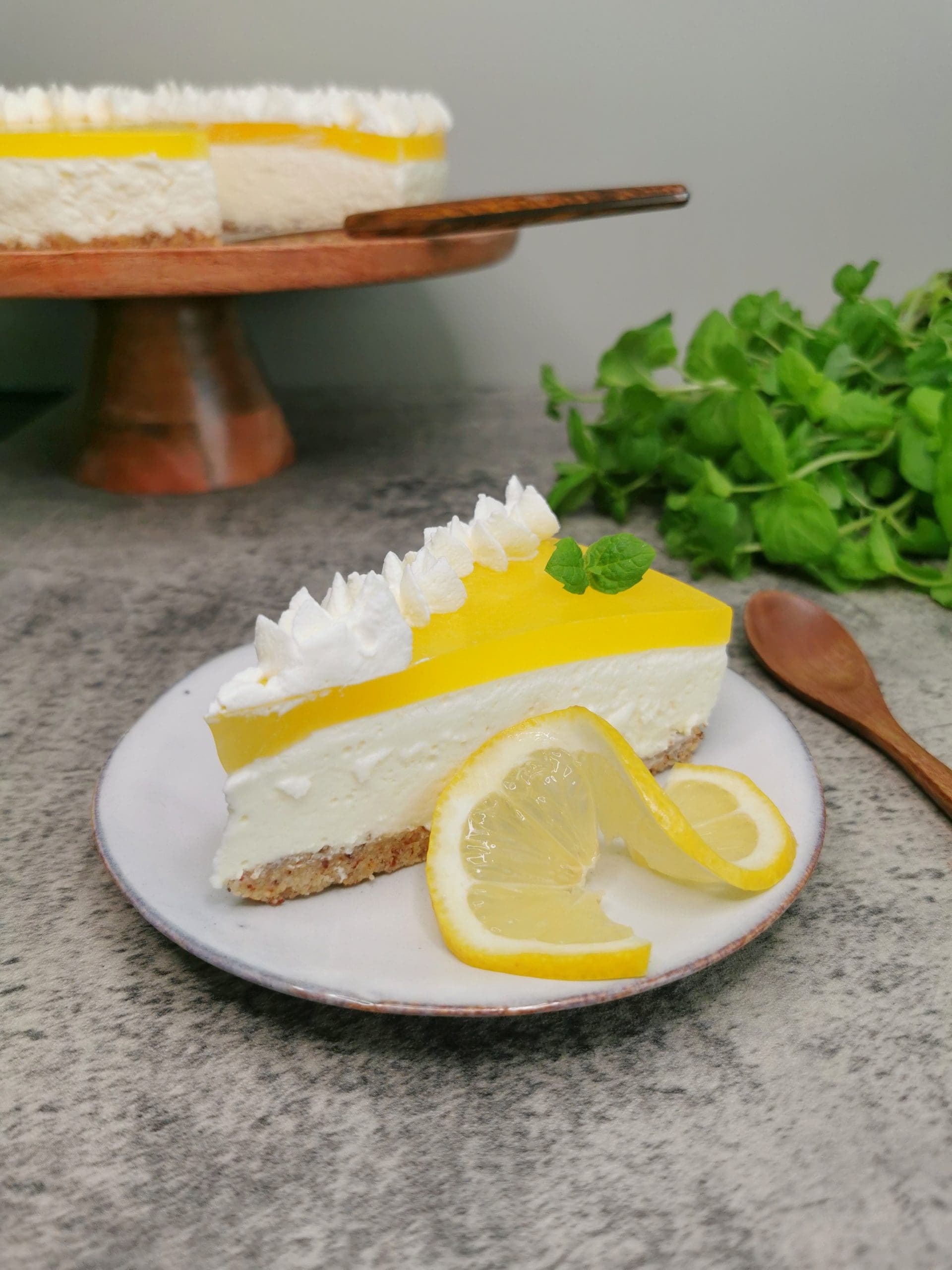 Lavkarbo sitron ostekake med gelélokk