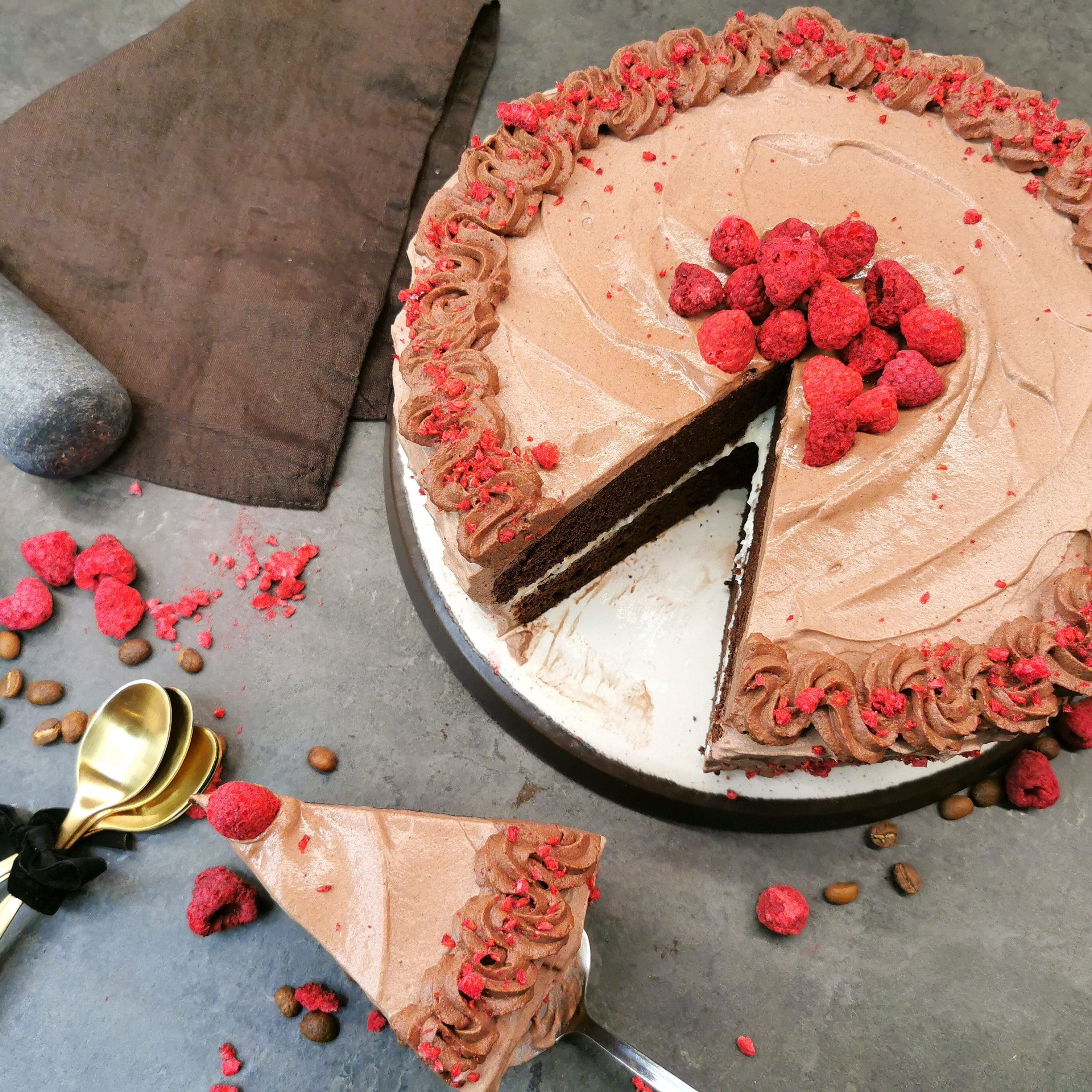 Lavkarbo saftig sjokoladekake med sjokolademoussekrem