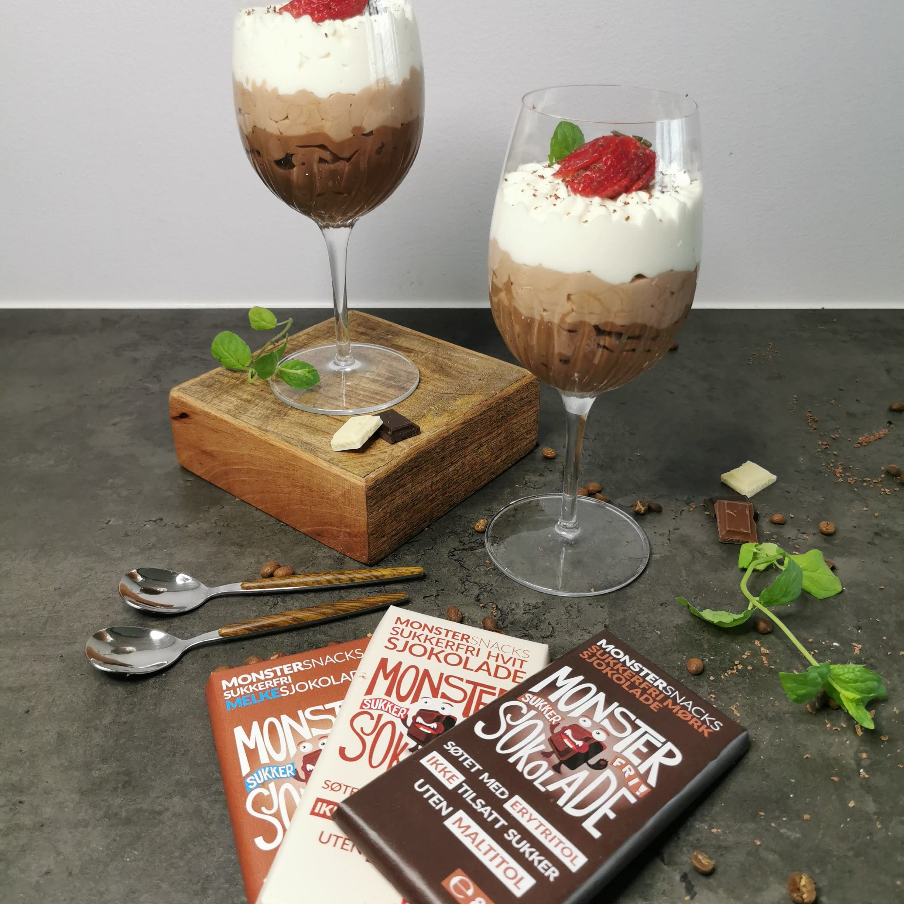 Lavkarbo trippel sjokolademousse