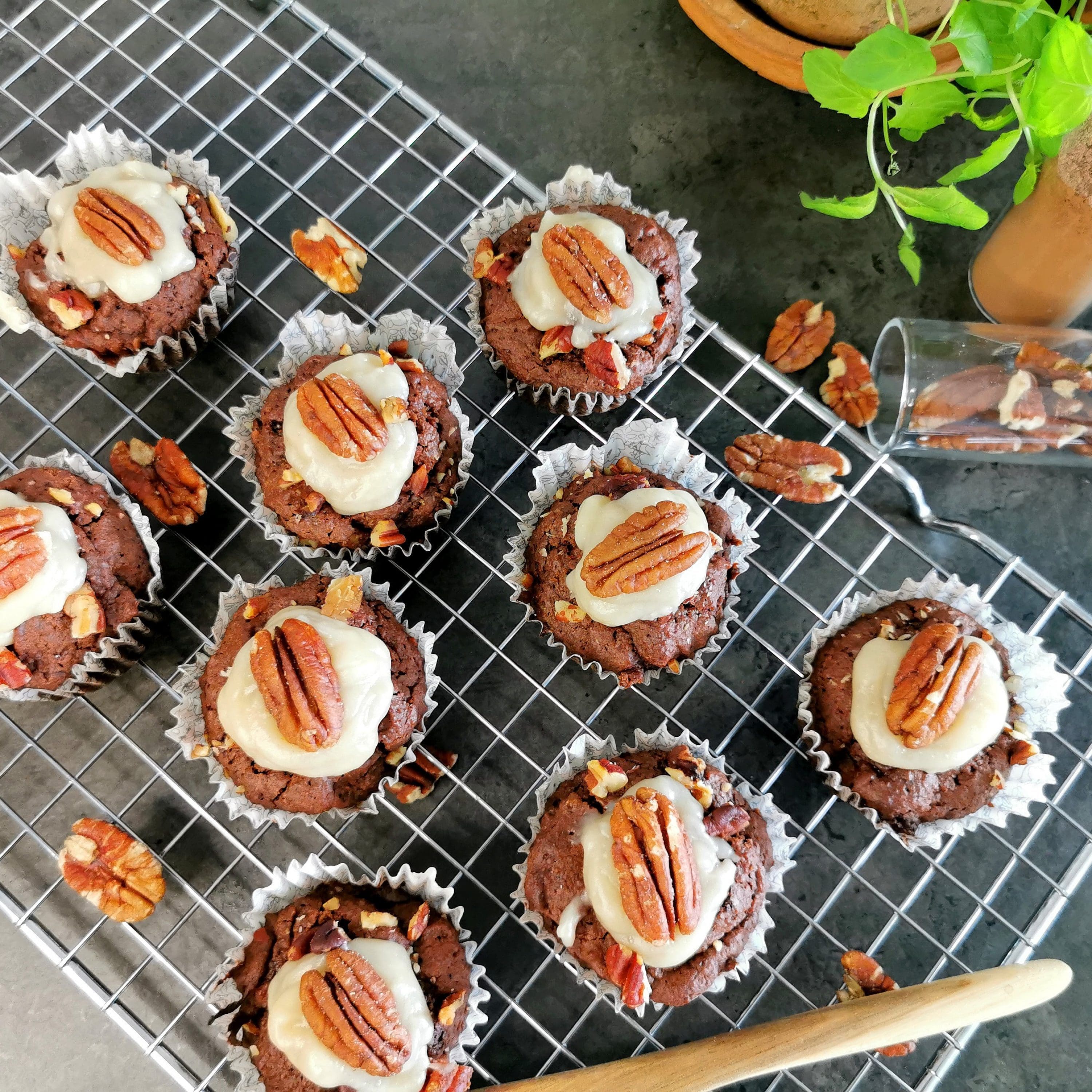 Lavkarbo sjokolademuffins med kokoskaramell