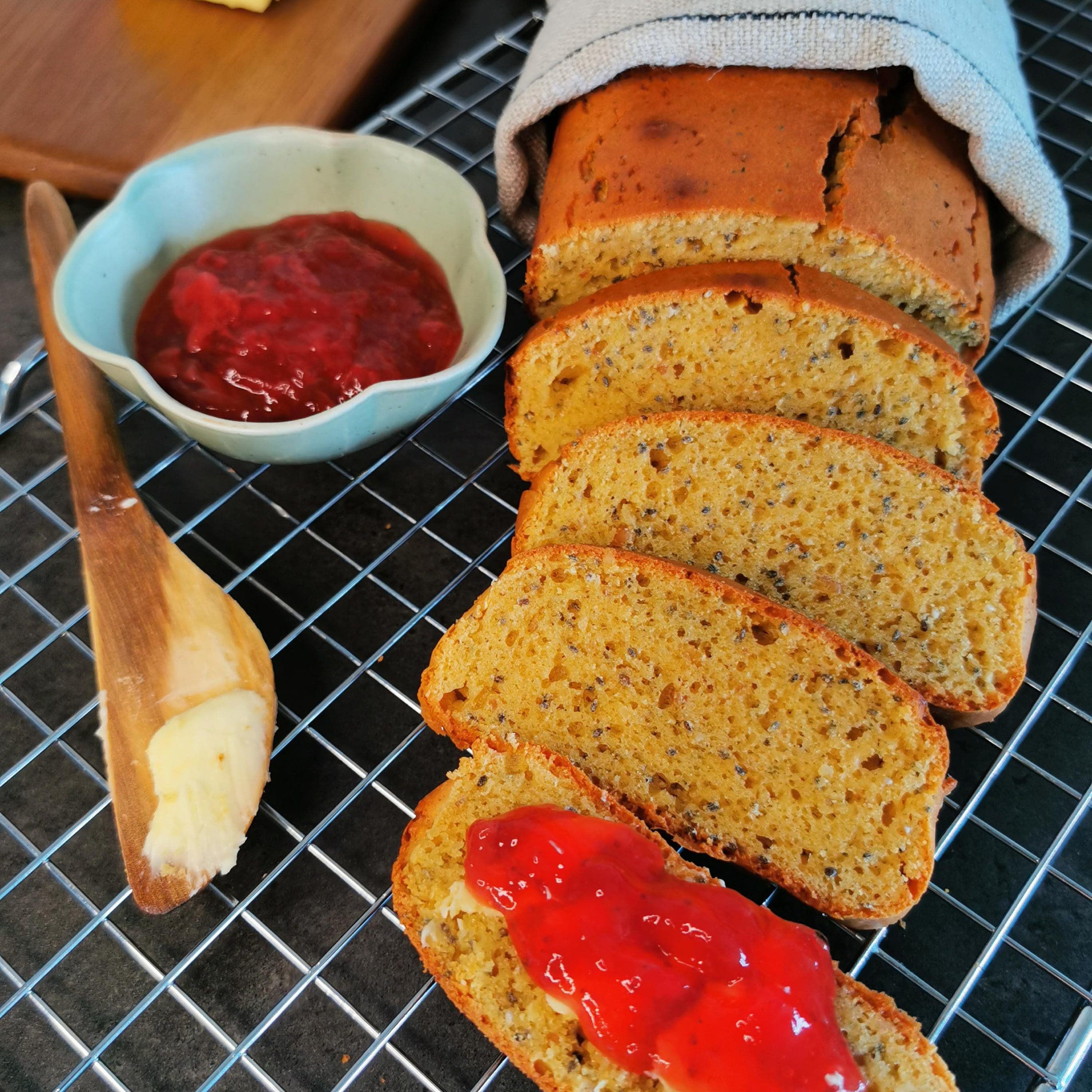 Lavkarbo peanøtt- og bananbrød