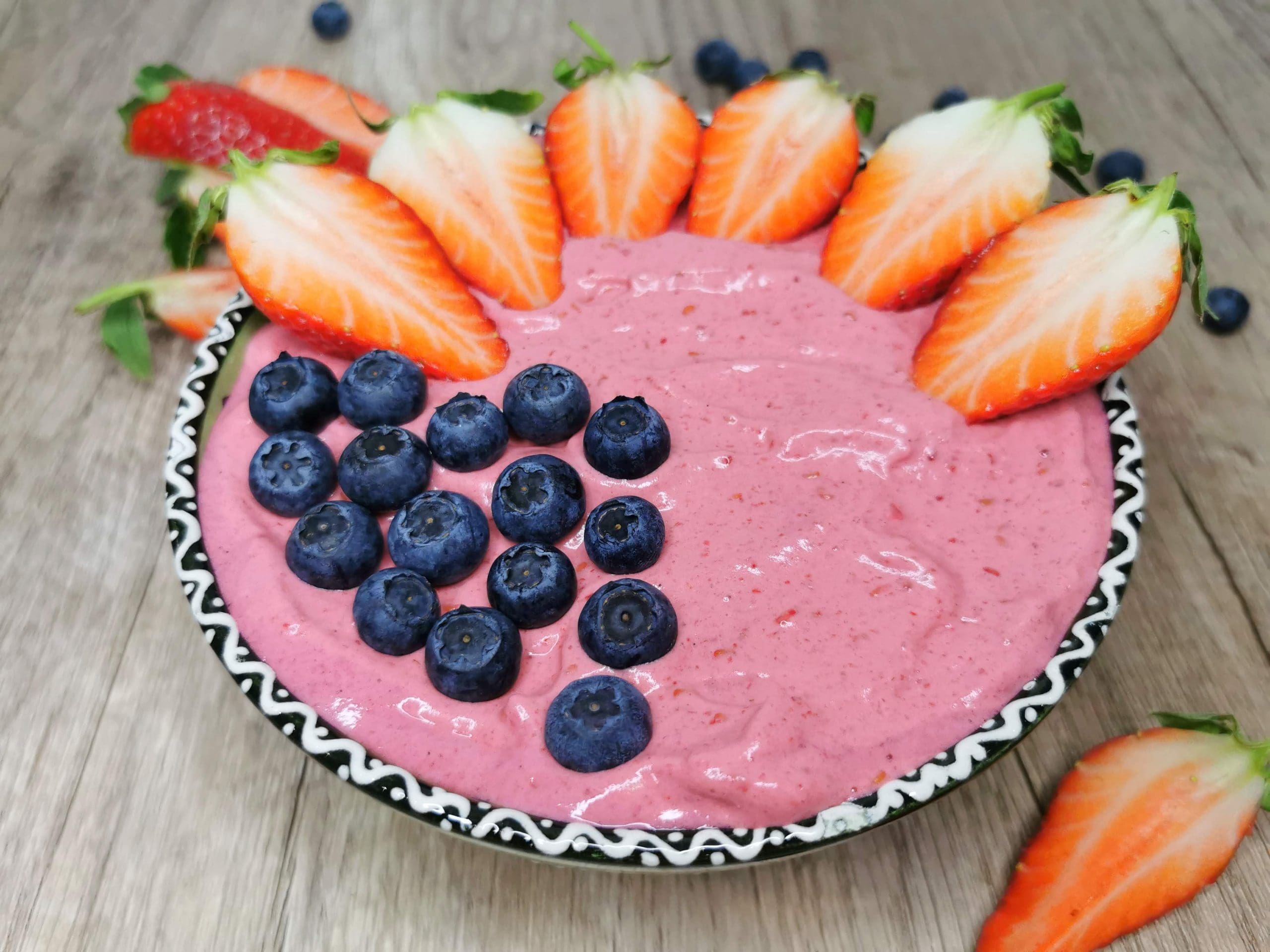 Lavkarbo bringebær proteinfluff