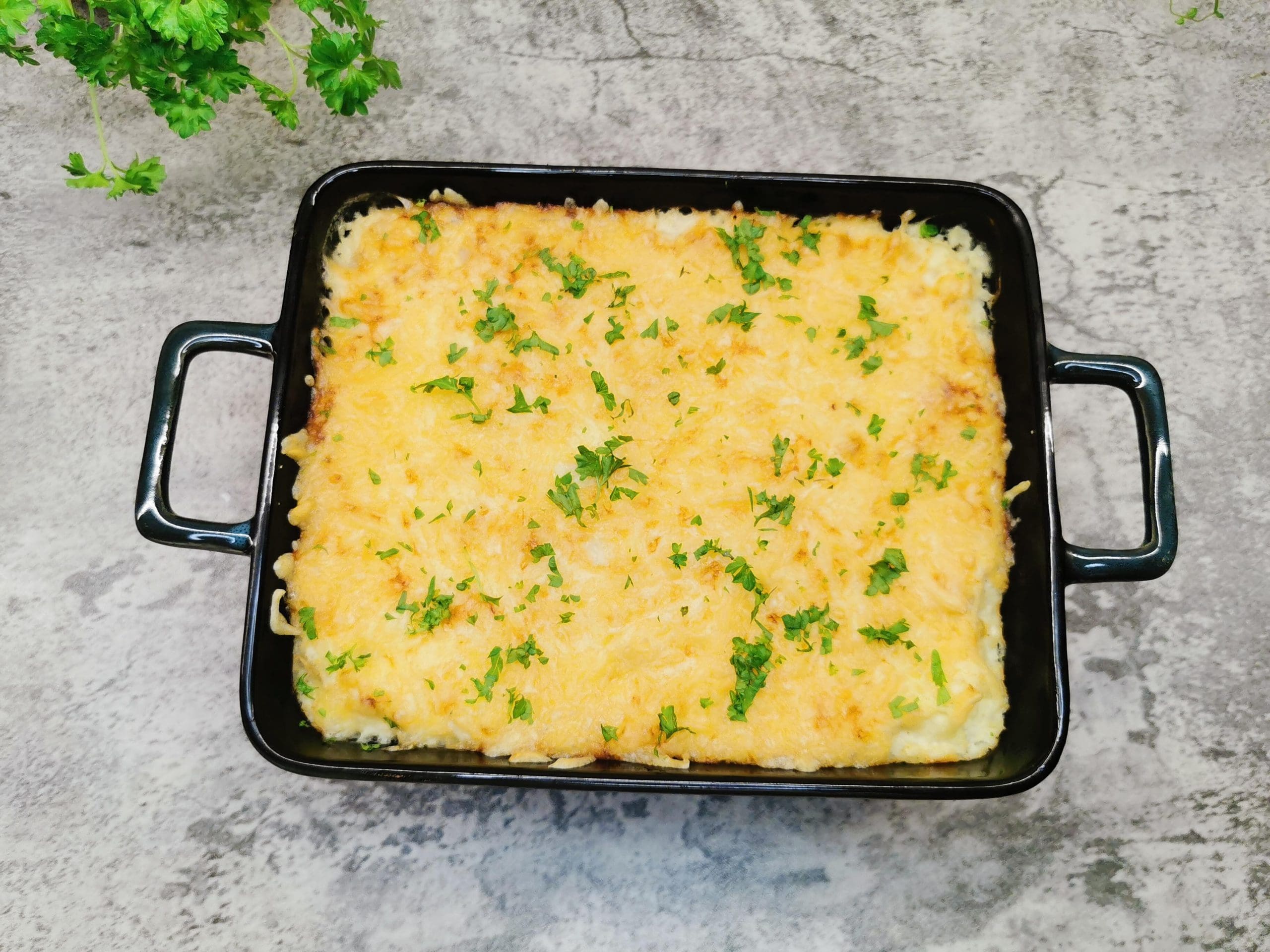 Lavkarbo gratinert plukkfisk