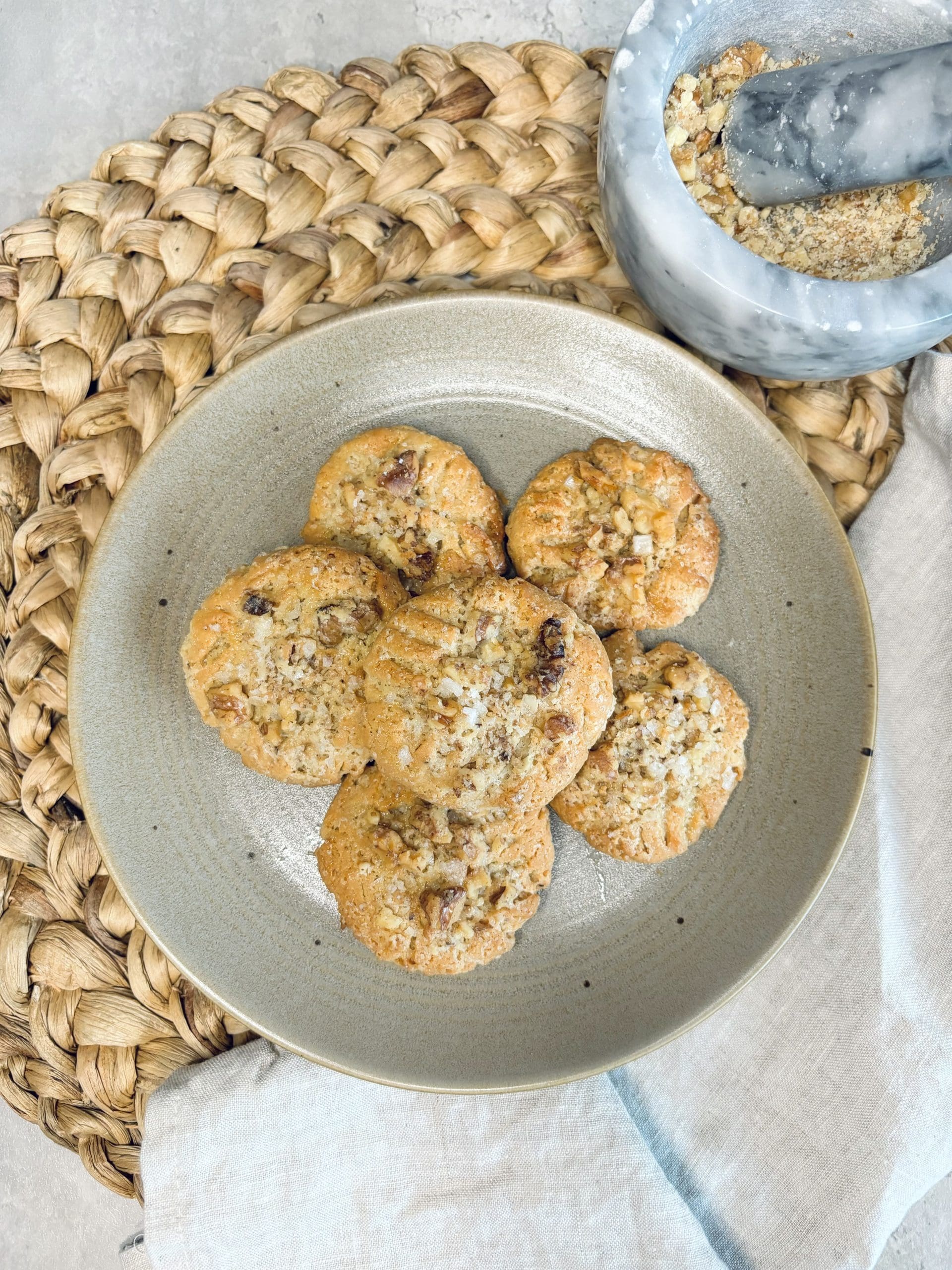 Lavkarbo kjeks med peanøttsmør