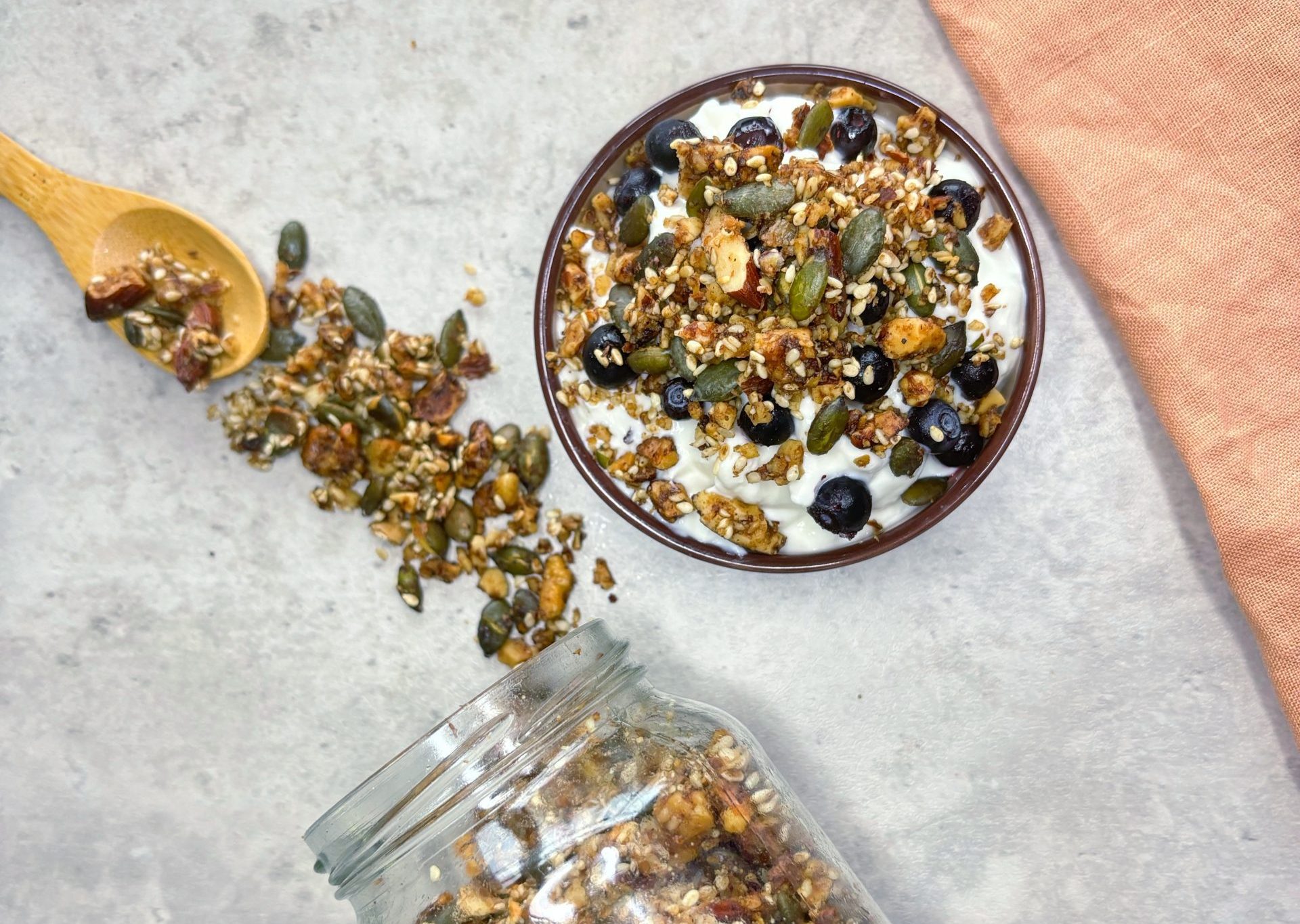 Lavkarbo nøttegranola