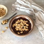 Lavkarbo Snickers-proteinbowl. Foto, Marie Gundersen.