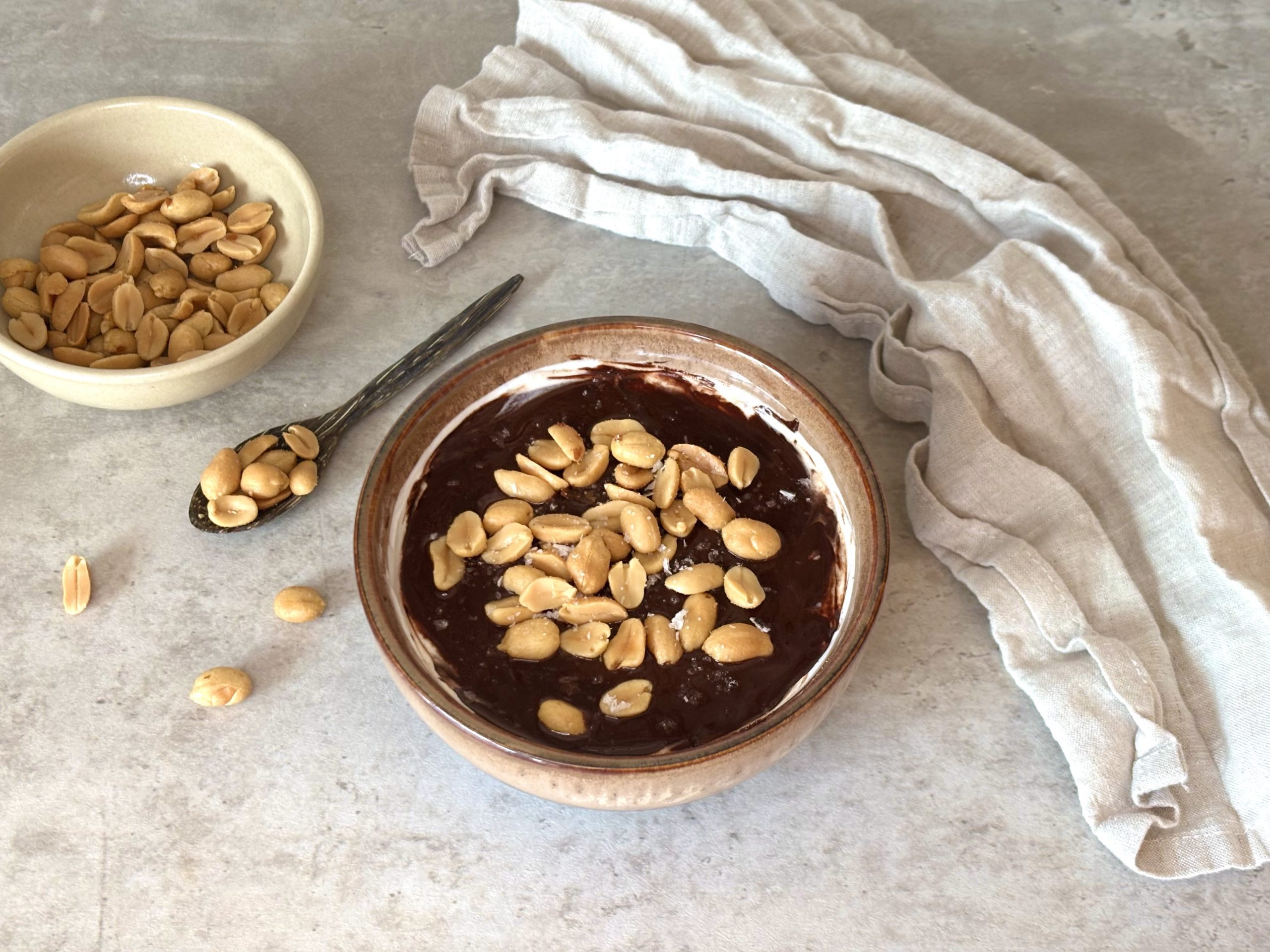 Lavkarbo Snickers-proteinbowl. Foto, Marie Gundersen.